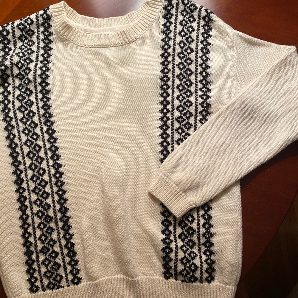 Forever 21 girls sweater size 11/12